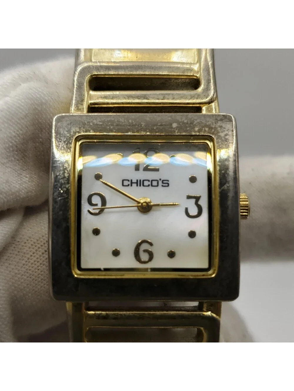 Chicos Quartz Cuff Band Watch Womens 23mm Gold Tone New Battery